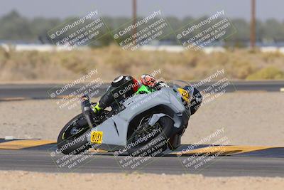 media/Nov-19-2023-CVMA (Sun) [[1f3d1b7ccb]]/Race 5 Amateur Formula Middleweight/